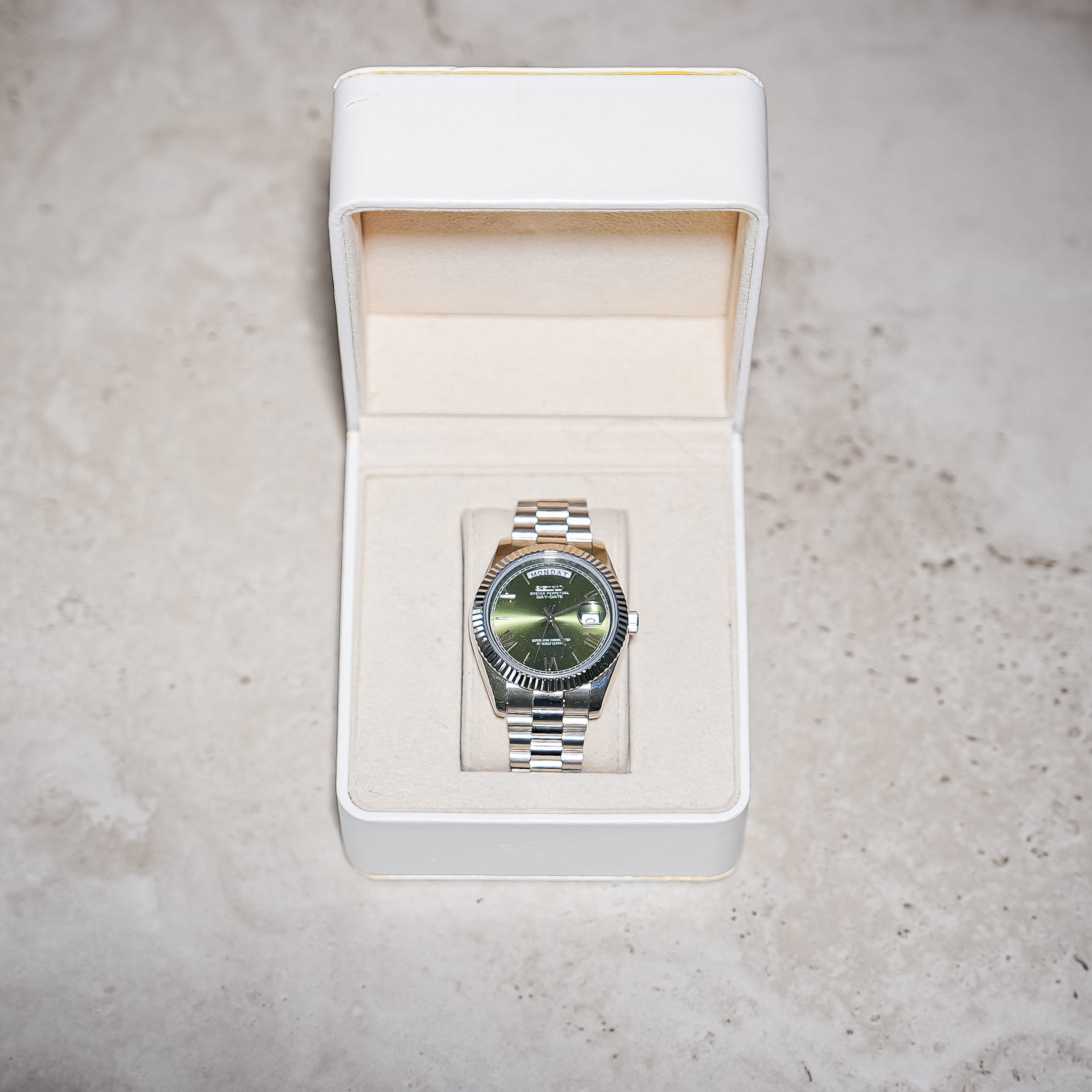 Seiko Mod Datejust – Sunburst Green Dial with Fluted Bezel