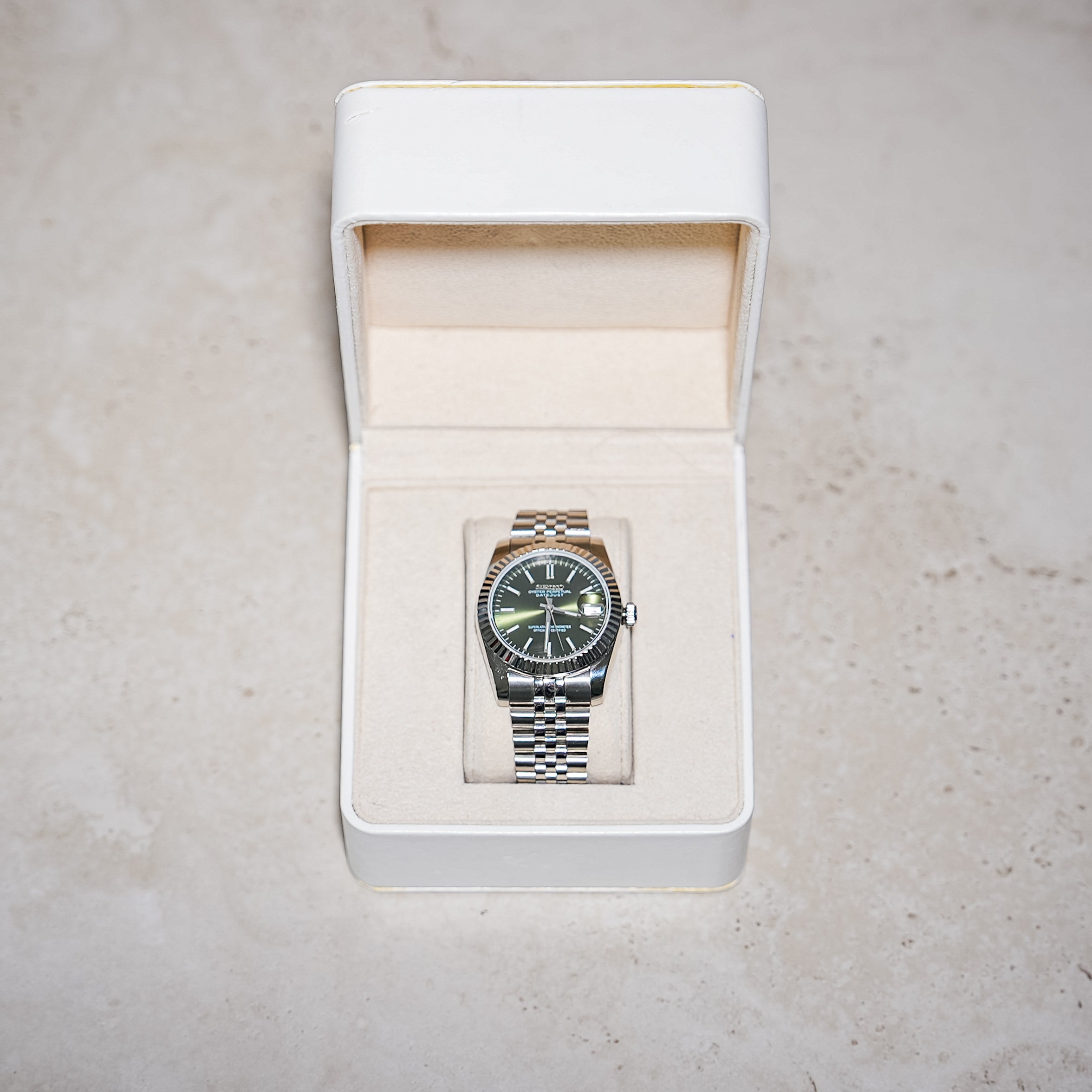 Seiko Mod Datejust – Sunburst Green Dial with Fluted Bezel Date